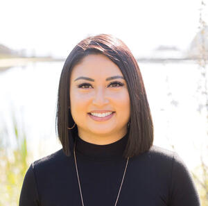 Headshot of Monica De La Cruz
